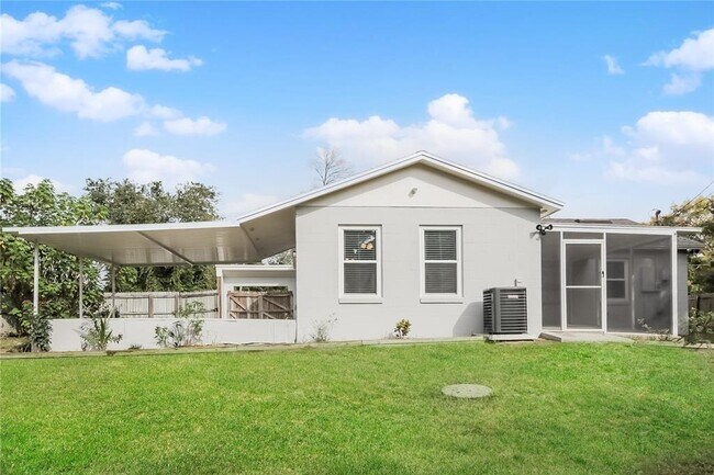Building Photo - 1510 Bavon Dr