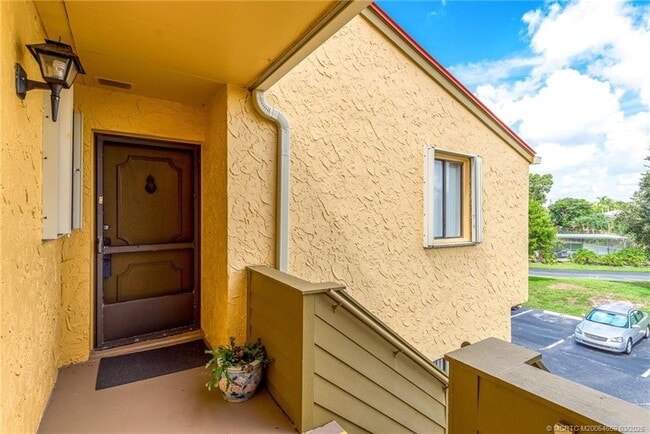 Building Photo - 5393 SE Miles Grant Rd