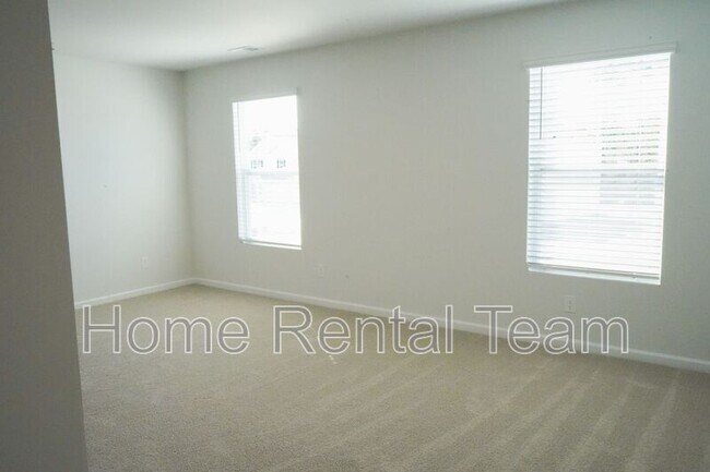 Building Photo - 416 Coconut Dr