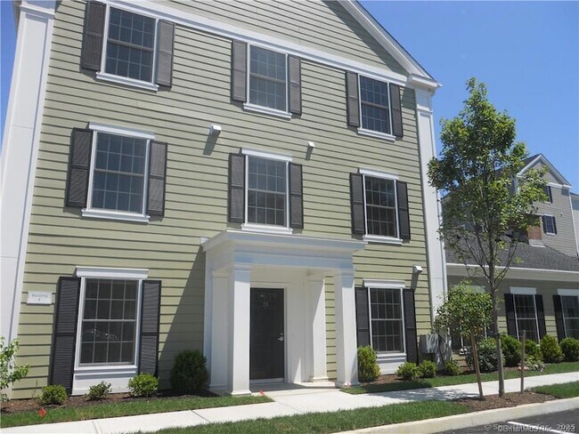 Building Photo - 31 Westwood Dr