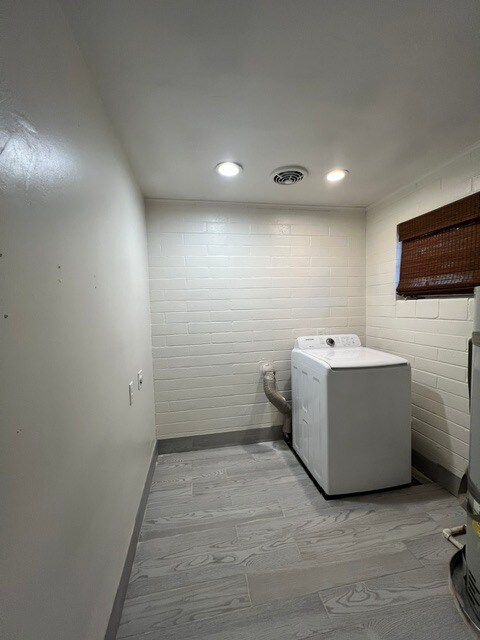 Building Photo - 1157 East Ave