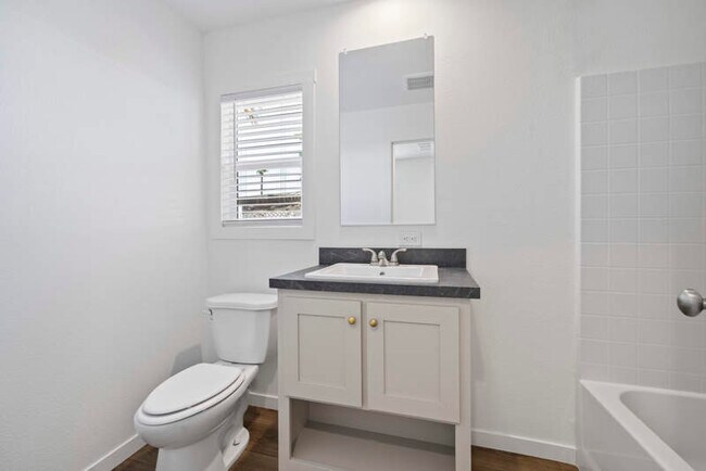 Building Photo - 4315 N Flowing Wells Rd