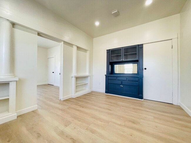 Building Photo - 3990 4th St