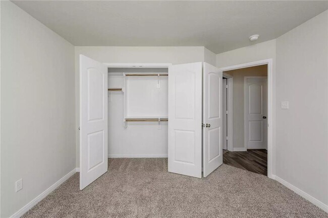 Building Photo - 5118 Leaning Tree