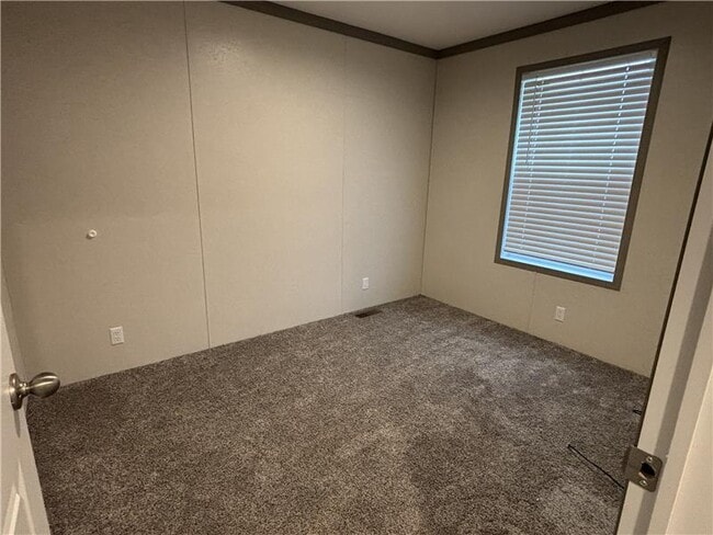 Building Photo - 4008 Deadwood Dr N