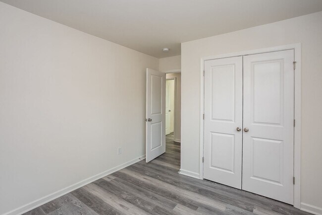 Building Photo - 510 3rd St