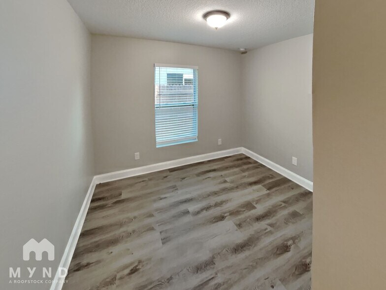 Building Photo - 4410 N 37th St