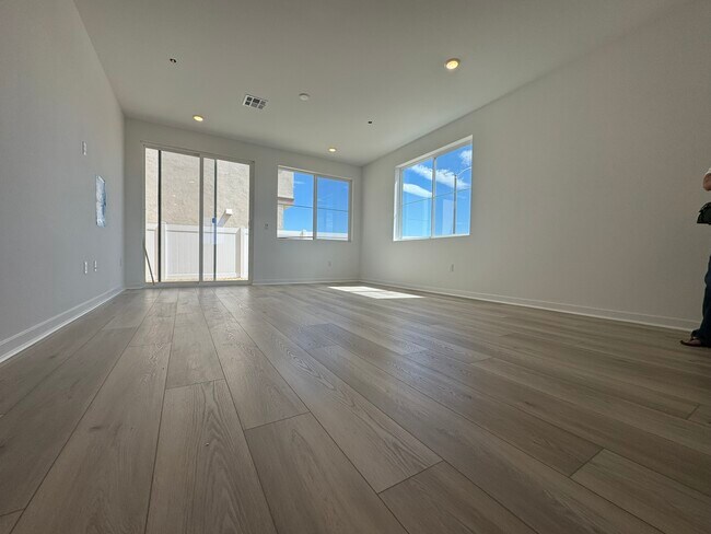 Building Photo - 31506 Lolite Dr