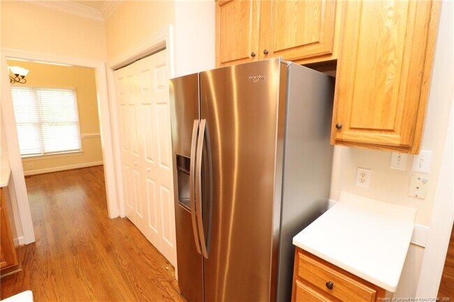 Building Photo - 5445 Brushy Meadows Dr