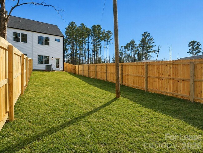 Building Photo - 339 Gray Dr