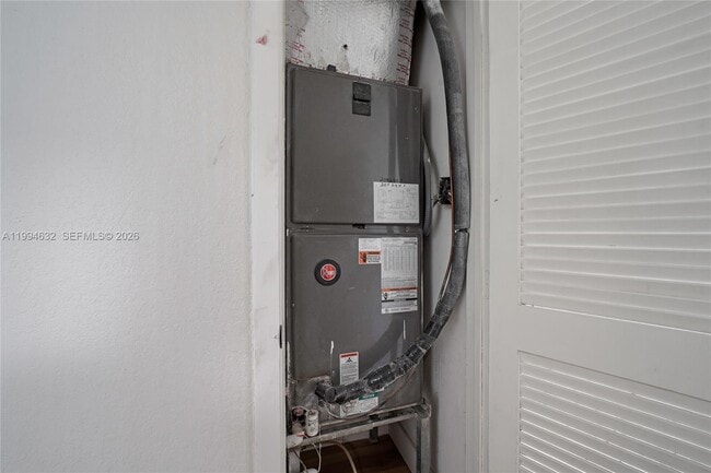 Building Photo - 7201 NW 46th Ct