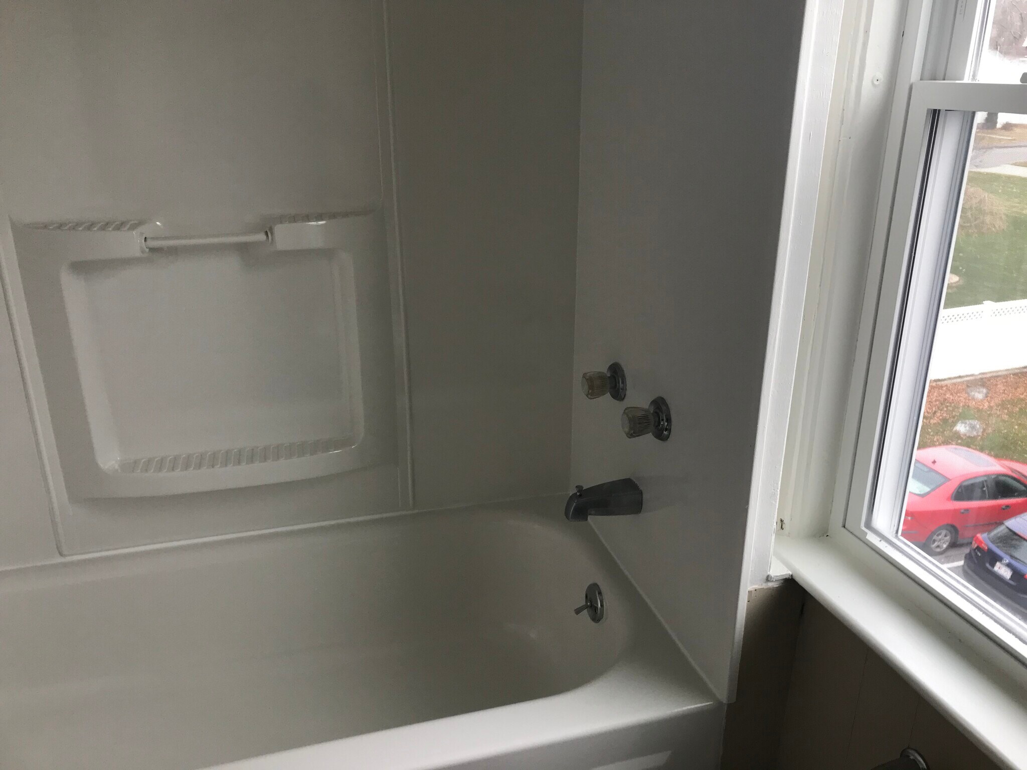 Building Photo - 5 Greystone Ave