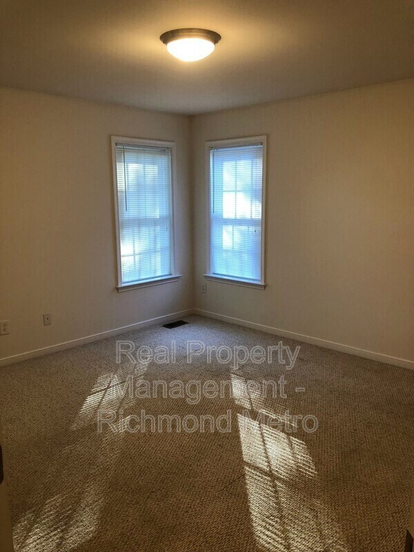 Building Photo - 409 Wilmer Ave
