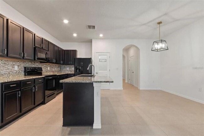 Building Photo - 2879 Suncoast Blend Dr