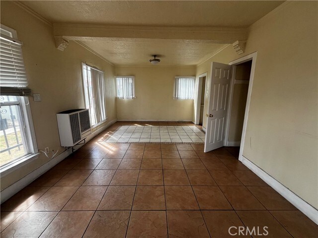 Building Photo - 6325 S Figueroa St