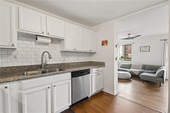 Building Photo - 1355 Euclid Ave NE