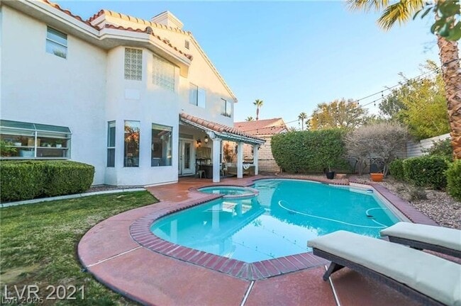 Building Photo - 2237 Fiero Dr