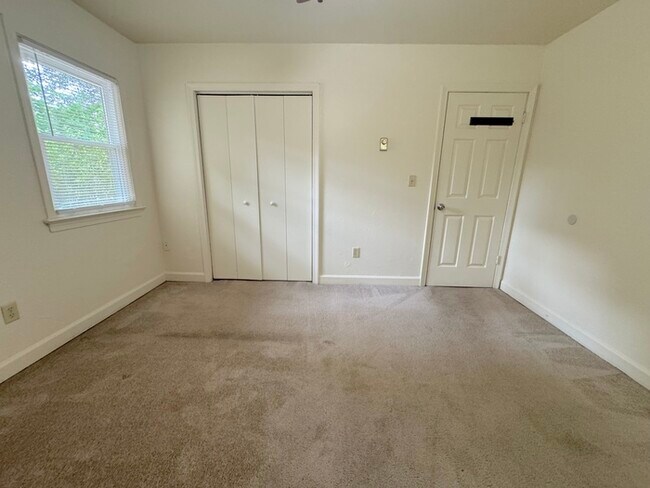 Building Photo - COME MEET YOUR NEW HOME!!!