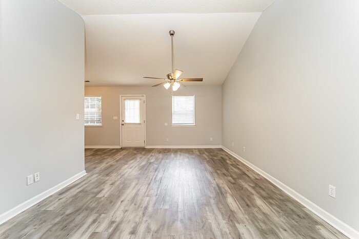 Building Photo - 115 Ashdown Dr
