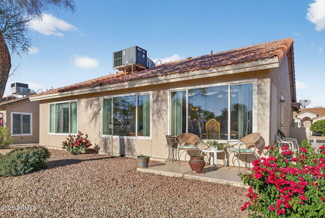 Building Photo - 1831 E Lindrick Dr