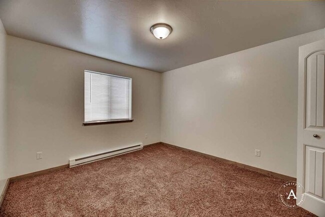 Building Photo - 2074 Gold Ave
