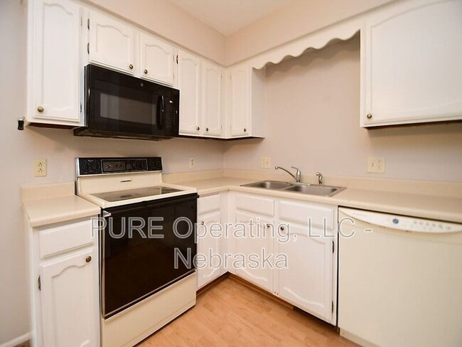 Building Photo - 2511 N 143rd Ave