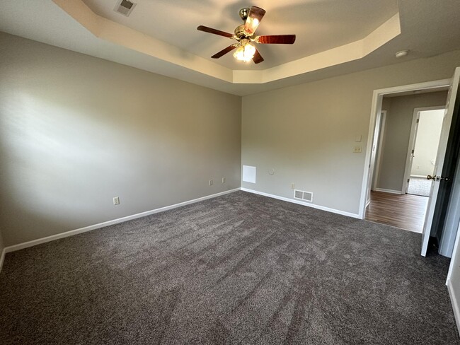 Building Photo - 1608 Apple Valley Ct