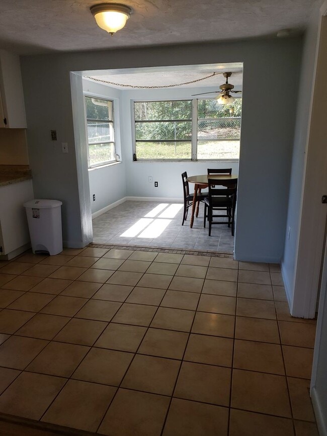 Building Photo - 2/1.5 in Beverly Hills!!!