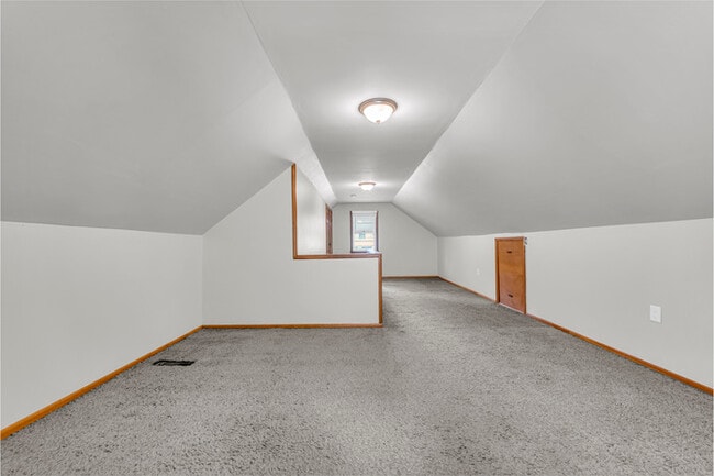 Building Photo - 1171 Hilltop Dr