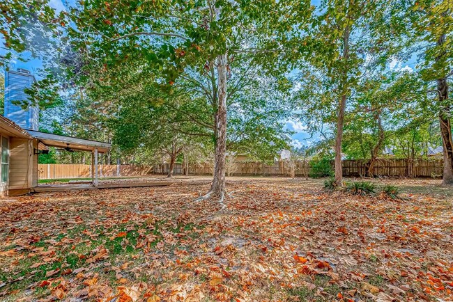 Building Photo - 7135 Woodland Oaks