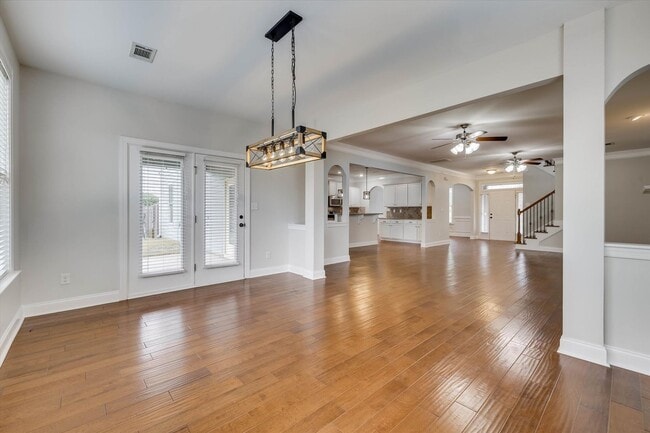 Building Photo - 226 Sandleton Way