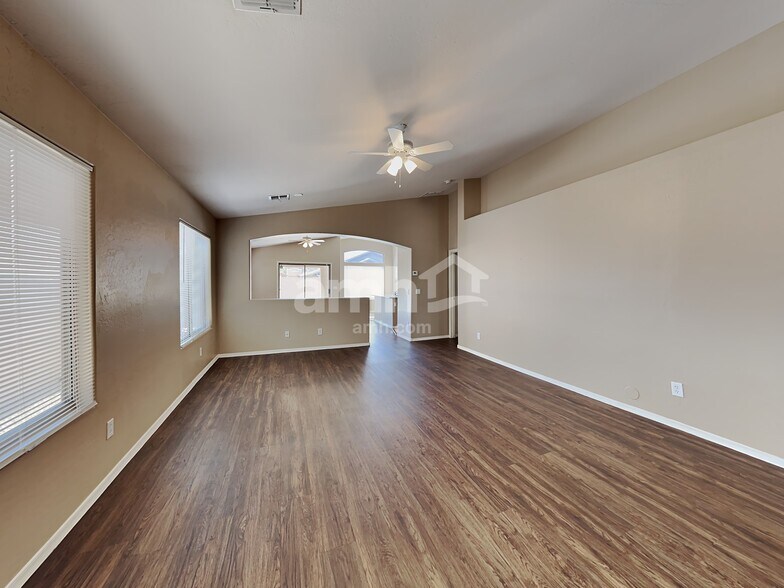 Building Photo - 3012 S 257th Dr