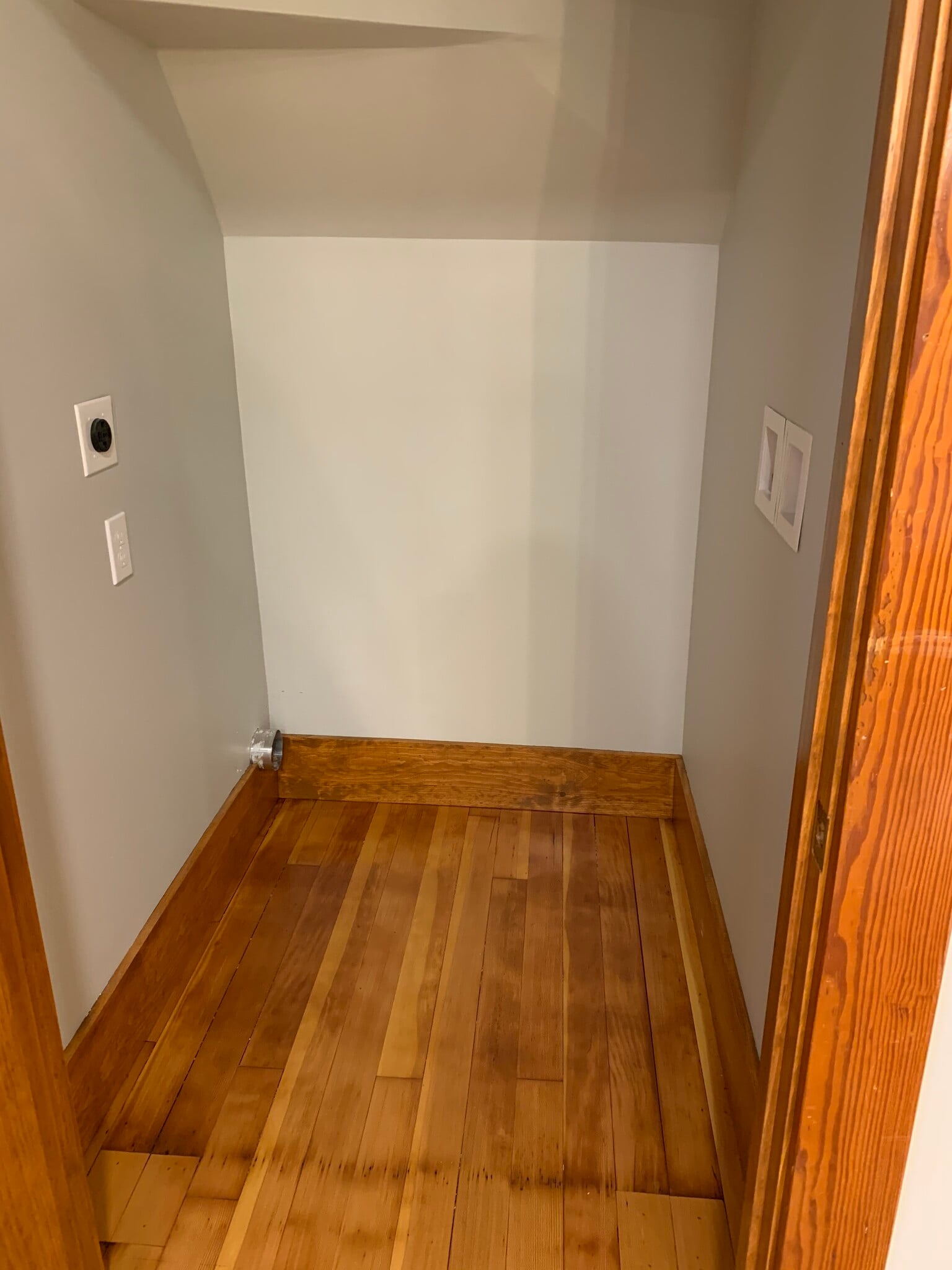 W/D Closet - 331 Elm St