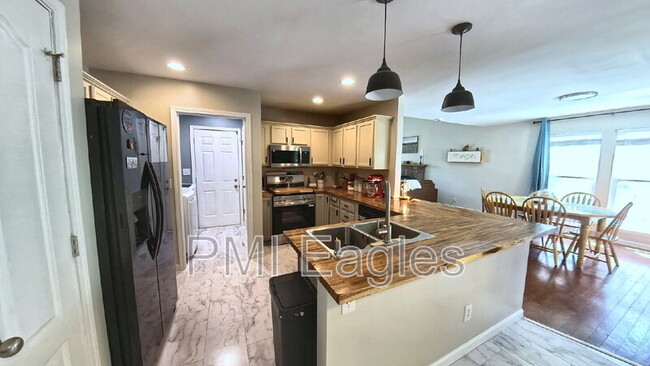 Building Photo - 1857 Sage Meadow Ln