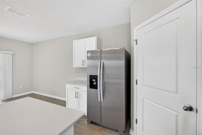 Building Photo - 10924 Rabbit Grv Trl