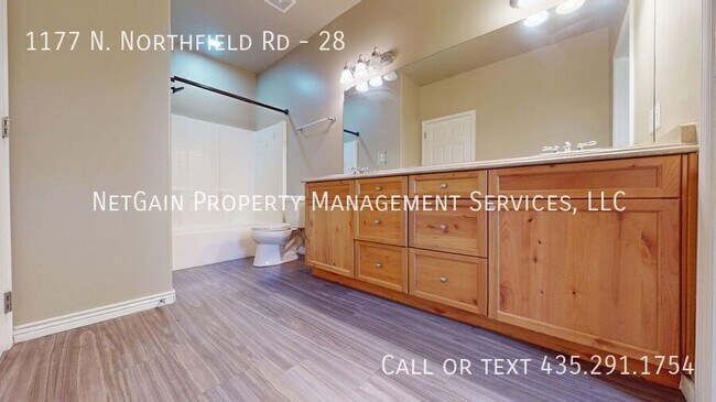 Building Photo - 1177 N Northfield Rd