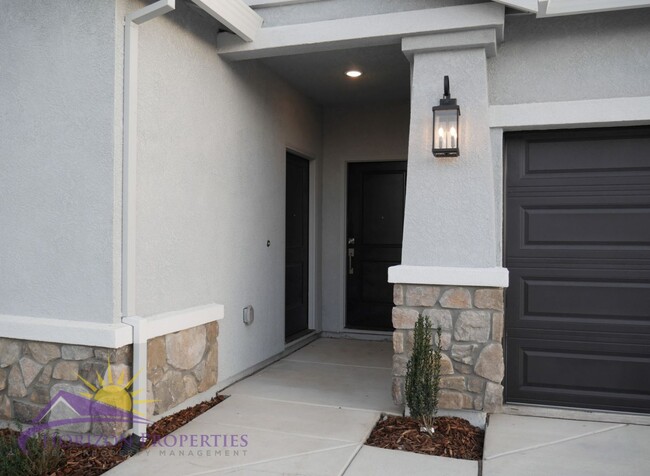 Building Photo - Modern 4 Bed 3 Bath 1,977 Sq. Ft. Wheatlan...