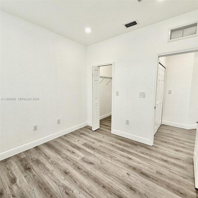 Building Photo - 11503 NW 89th St