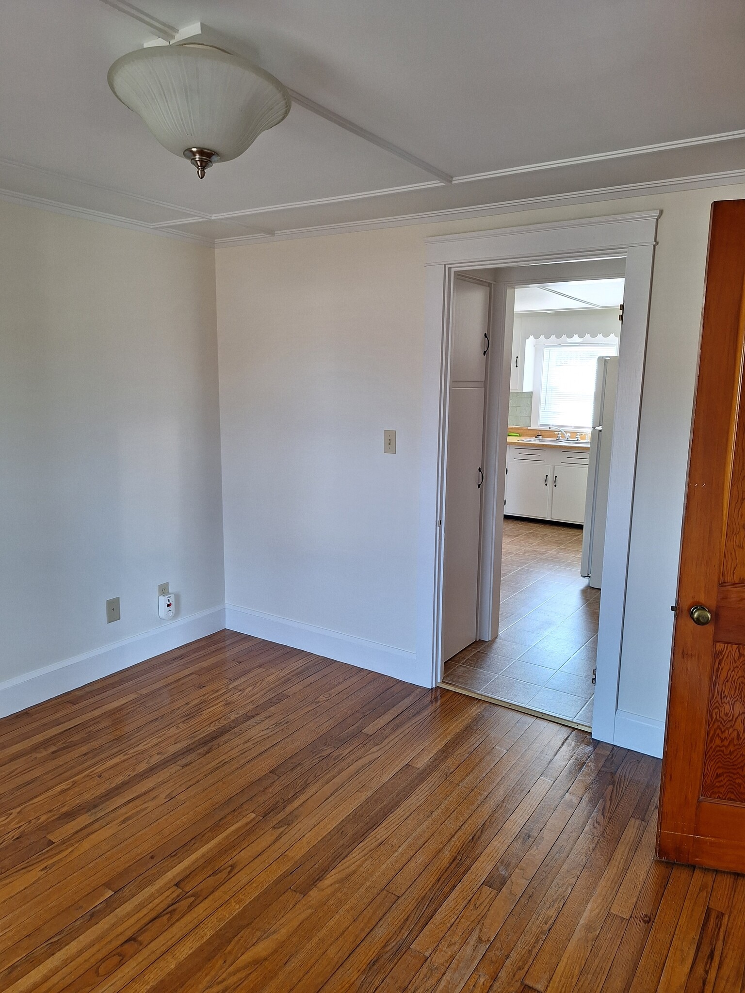 dining room - 96 Western Ave