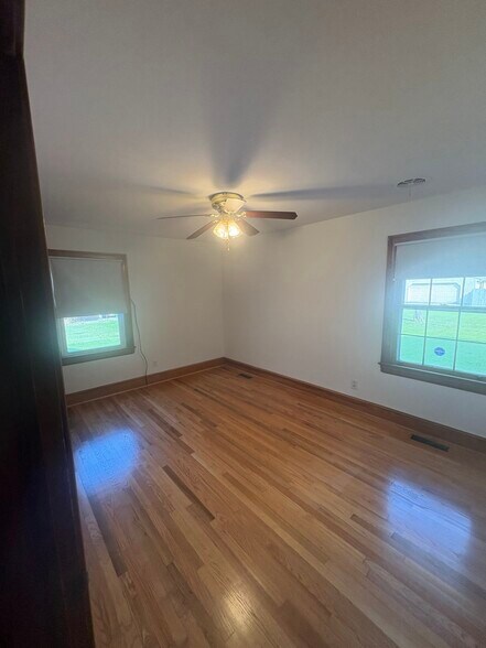 BR2 - 2904 Norfolk St