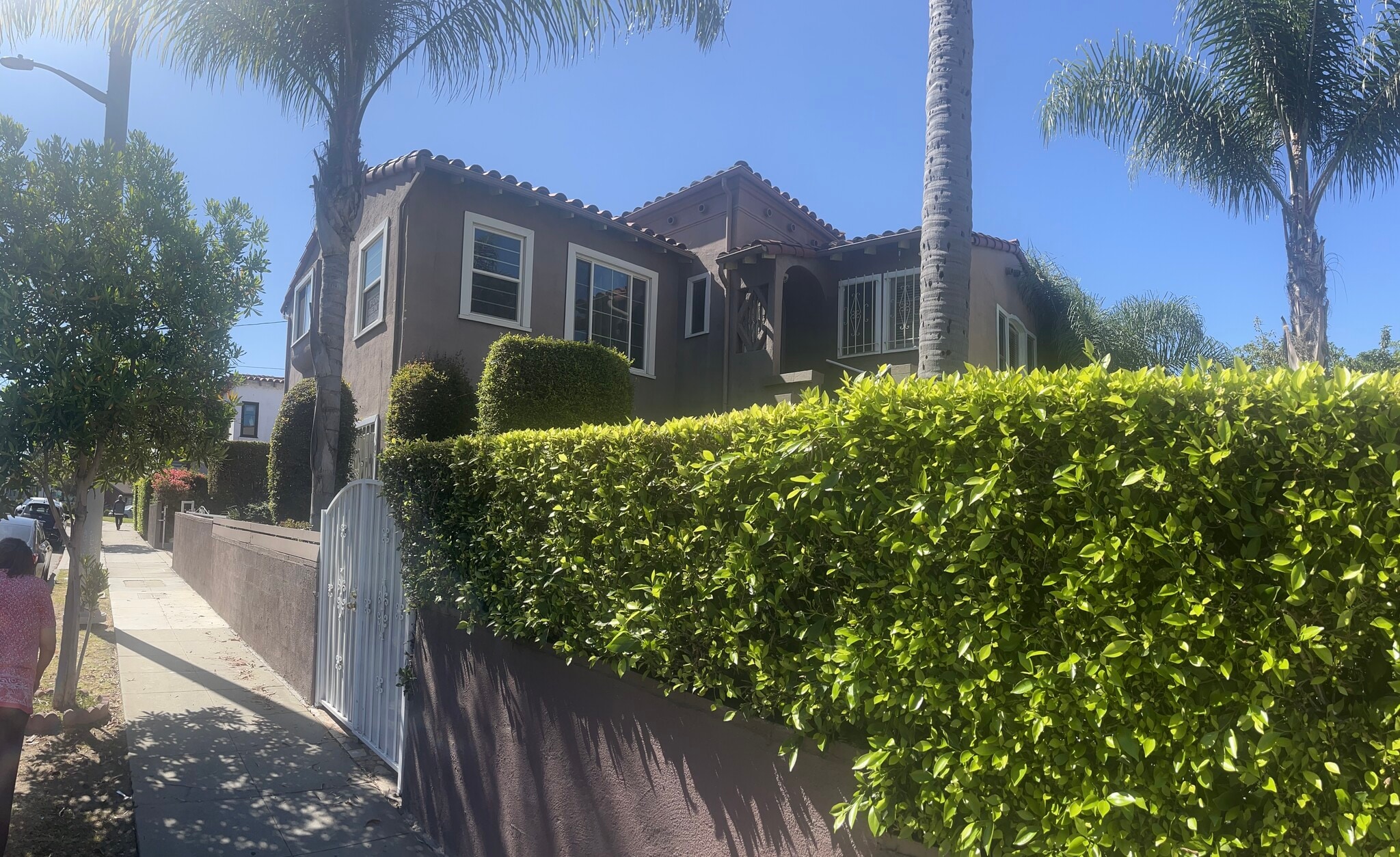 Building Photo - 2500 S Bronson Ave