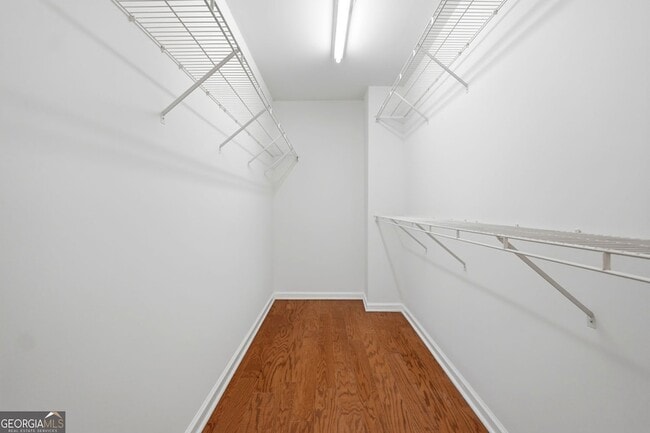 Building Photo - 513 Stepney Ct SE