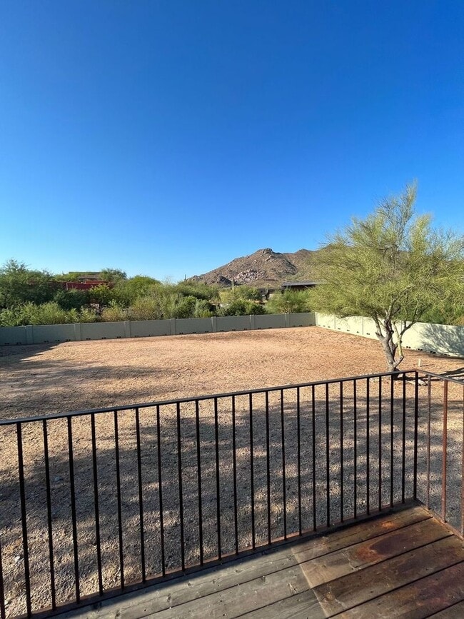 Building Photo - 7017 E Bella Vista Dr