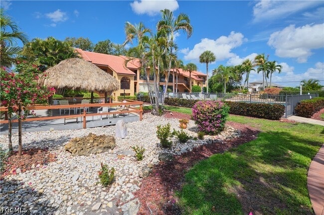 Building Photo - 5510 SW 4th Pl