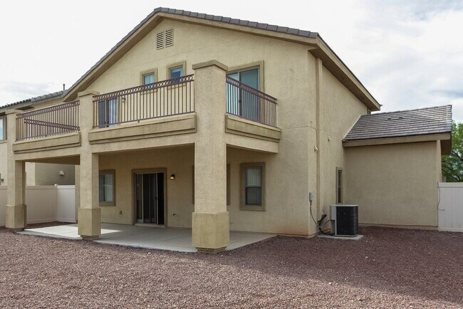 Building Photo - 3309 Catherine Mermet Ave