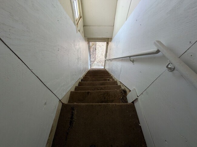 Building Photo - 4225-4225 Ector Ave