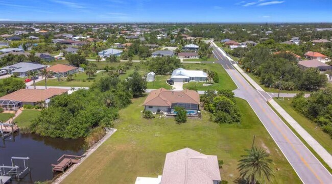 Building Photo - 9308 President Cir