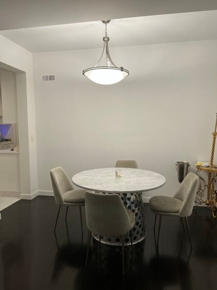 Building Photo - 1424 N Crescent Heights Blvd