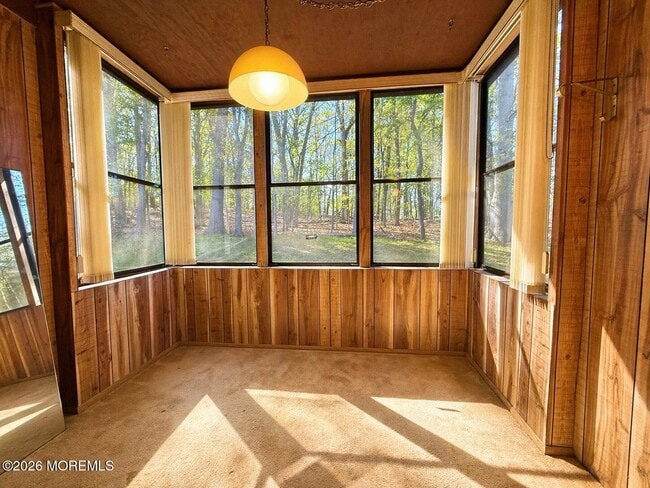 Building Photo - 174 Amberly Dr