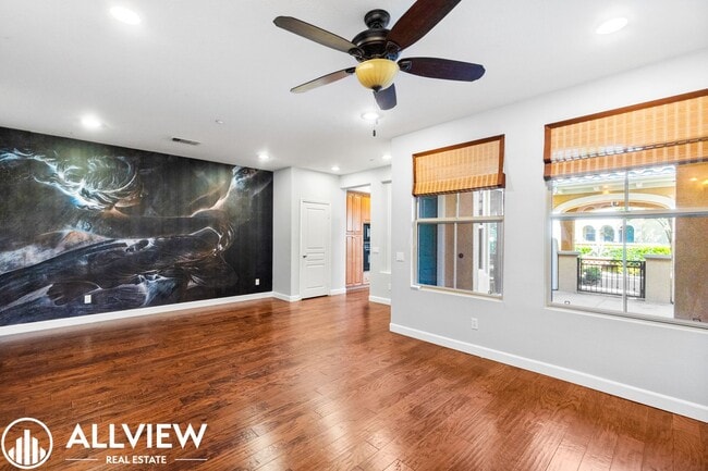 Building Photo - Stunning 3 Bedroom, 2.5 Bath in Sought-After Woodbury Community